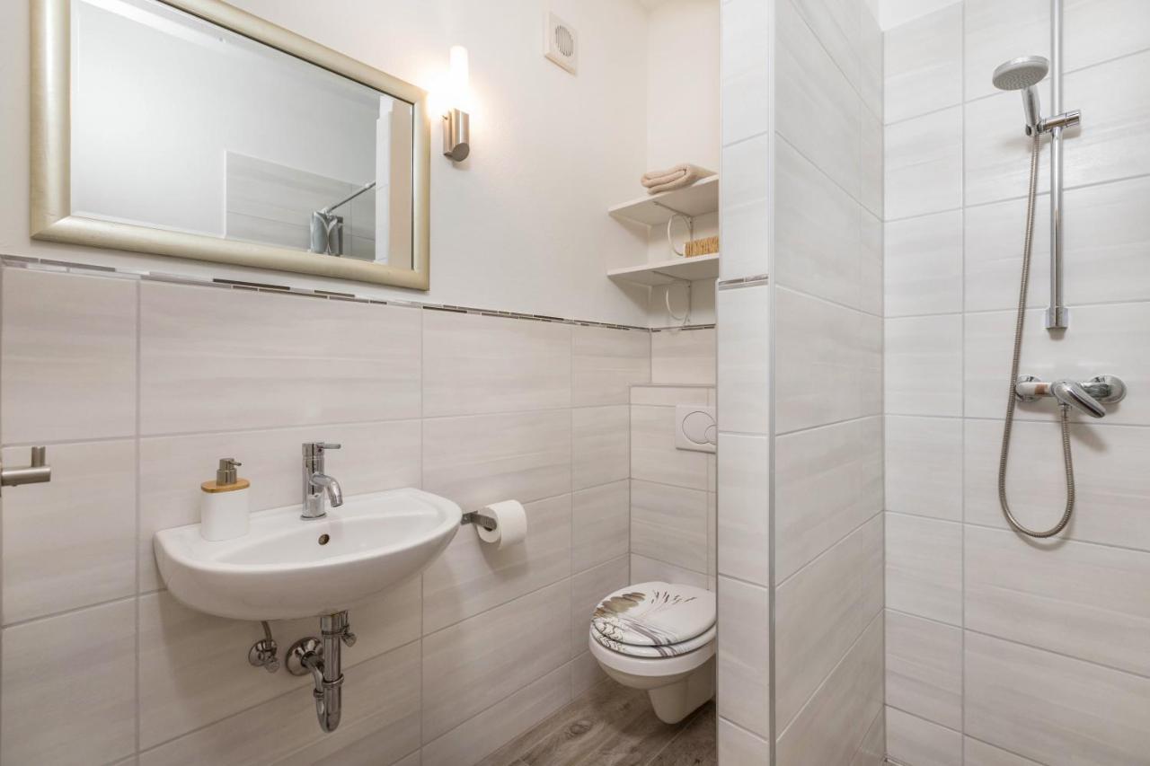 Denkerhof Apartment Bergkristall Reußenköge Buitenkant foto